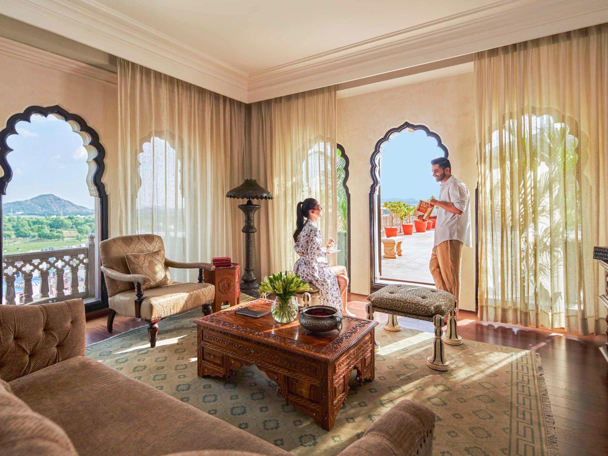 Hotel Fairmont Jaipur Exterior foto A suite at the Oberoi Udaivilas Palace